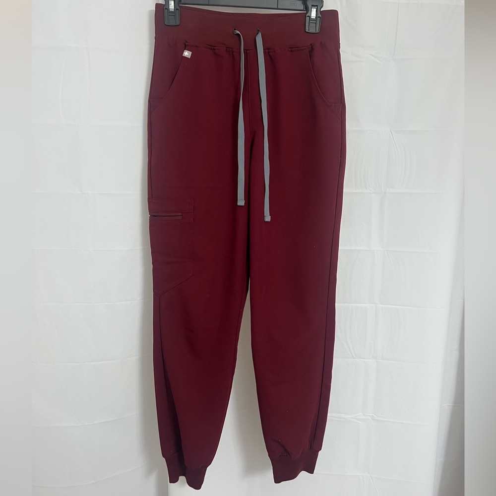 Figs Women's Maroon Joggers